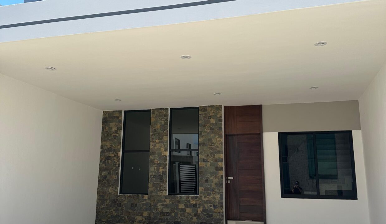 WhatsApp Image 2025-08-29 at 2.30.48 PM (2)