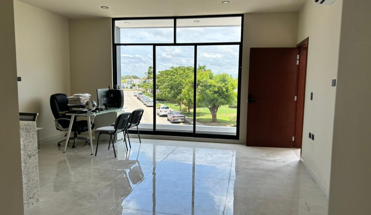 WhatsApp Image 2025-09-03 at 10.00.54 PM (3)